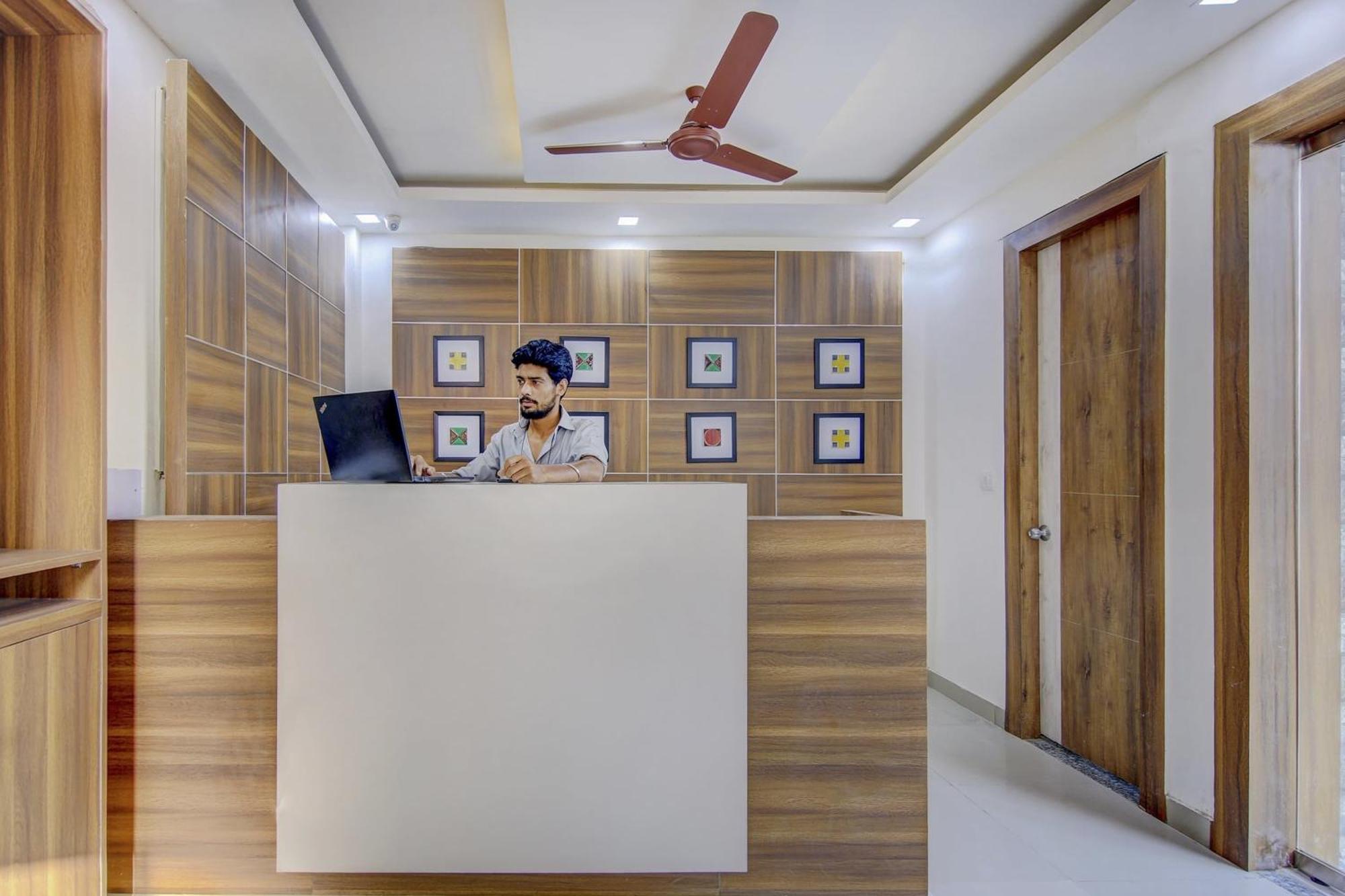 Collection O City Near Prem Mandir Gurgaon Exterior foto
